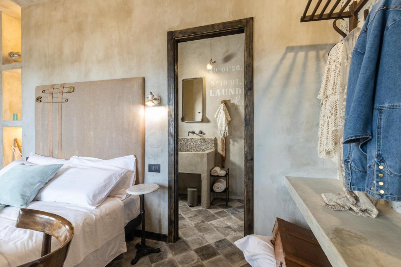 Via Roma Charming Rooms Baunei Exterior foto