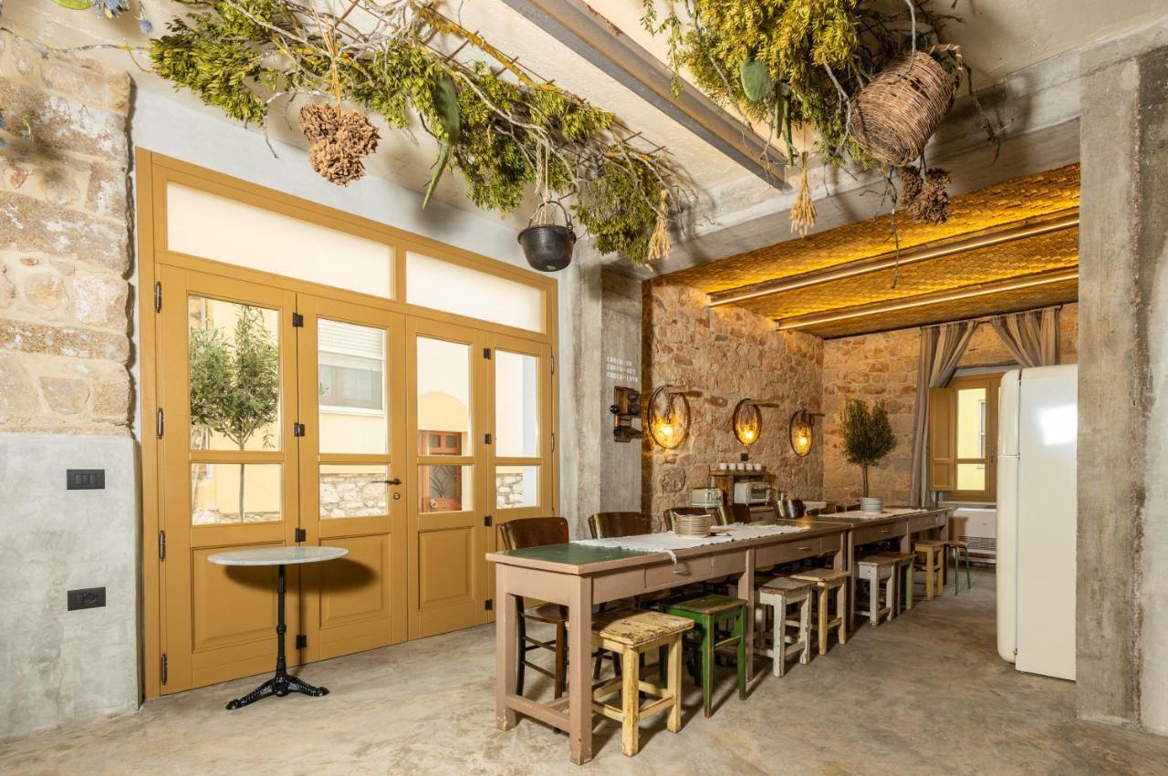 Via Roma Charming Rooms Baunei Exterior foto